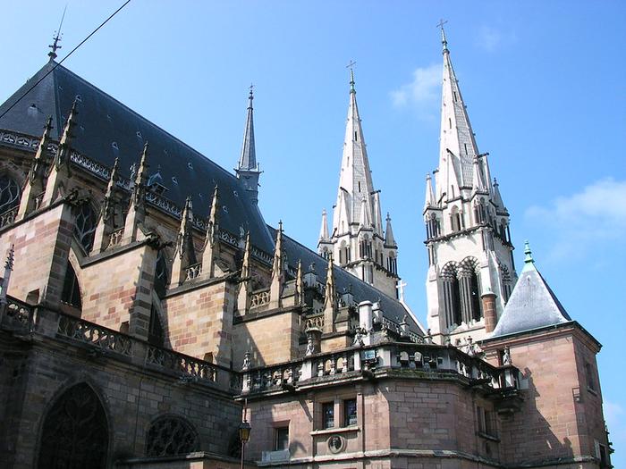 Moulins — Immobilier — CENTURY 21 Pierre Immobilier — Moulins-cathédrale