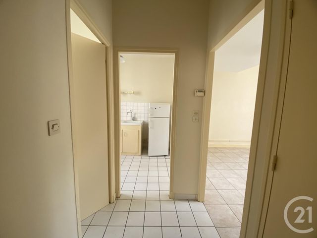 Appartement F1 à louer - 1 pièce - 27.0 m2 - MOULINS - 03 - AUVERGNE - Century 21 Pierre Immobilier Appartement F1 à louer - 1 pièce - 27.0 m2 - MOULINS - 03 - AUVERGNE - Century 21 Pierre Immobilier
