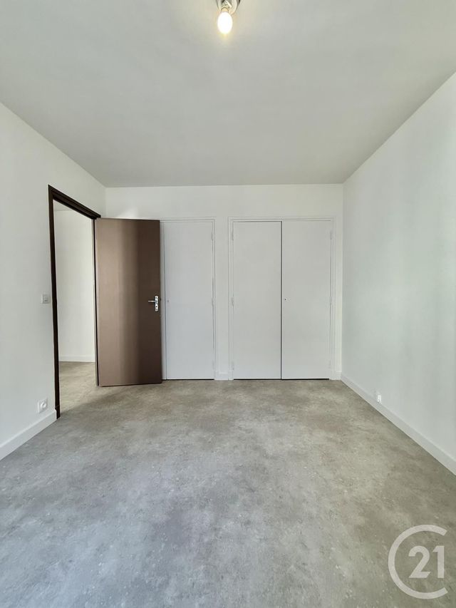 Appartement F2 à louer - 2 pièces - 46.77 m2 - MOULINS - 03 - AUVERGNE - Century 21 Pierre Immobilier