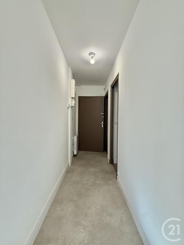 Appartement F2 à louer - 2 pièces - 46.77 m2 - MOULINS - 03 - AUVERGNE - Century 21 Pierre Immobilier