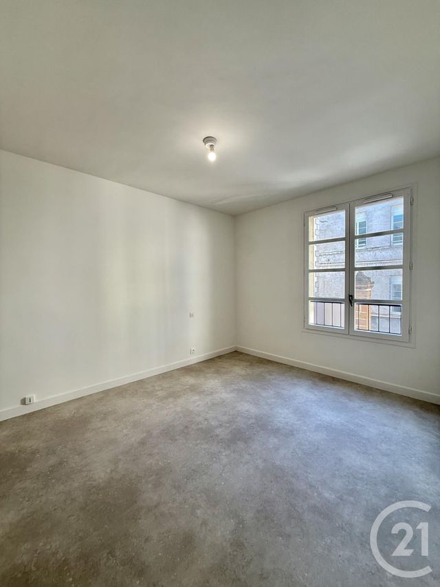 Appartement F2 à louer - 2 pièces - 46.77 m2 - MOULINS - 03 - AUVERGNE - Century 21 Pierre Immobilier