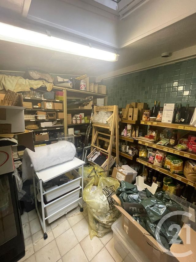 Afficher la photo en grand commerce à louer - 103.5 m2 - MOULINS - 03 - AUVERGNE - Century 21 Pierre Immobilier