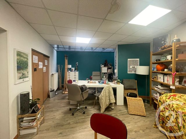 Afficher la photo en grand commerce à louer - 103.5 m2 - MOULINS - 03 - AUVERGNE - Century 21 Pierre Immobilier