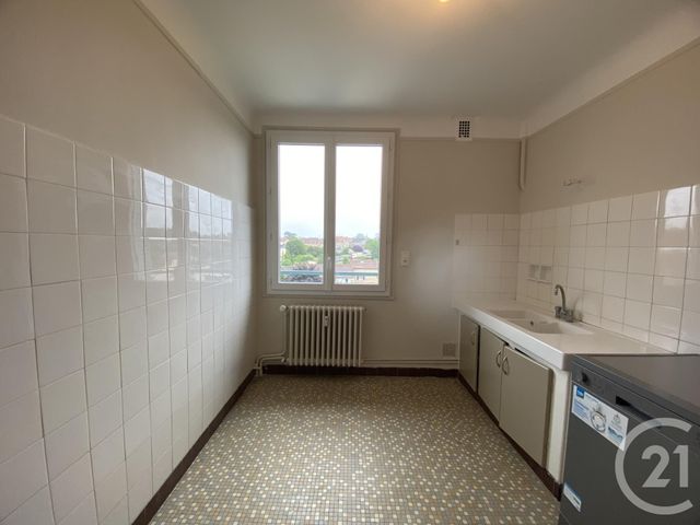 Afficher la photo en grand Appartement F4 à louer - 4 pièces - 69.29 m2 - MOULINS - 03 - AUVERGNE - Century 21 Pierre Immobilier