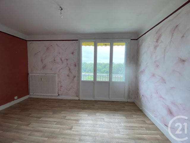 Afficher la photo en grand Appartement F4 à louer - 4 pièces - 69.29 m2 - MOULINS - 03 - AUVERGNE - Century 21 Pierre Immobilier