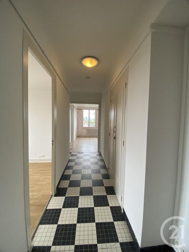 Afficher la photo en grand Appartement F4 à louer - 4 pièces - 69.29 m2 - MOULINS - 03 - AUVERGNE - Century 21 Pierre Immobilier