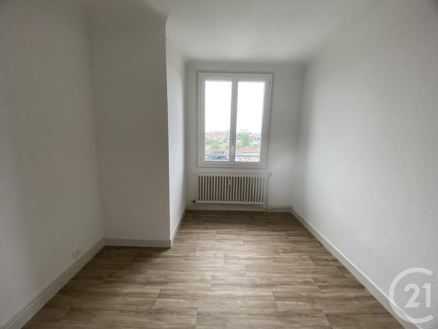 Afficher la photo en grand Appartement F4 à louer - 4 pièces - 69.29 m2 - MOULINS - 03 - AUVERGNE - Century 21 Pierre Immobilier