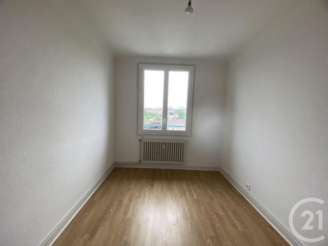 Afficher la photo en grand Appartement F4 à louer - 4 pièces - 69.29 m2 - MOULINS - 03 - AUVERGNE - Century 21 Pierre Immobilier