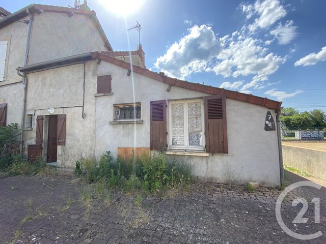 Afficher la photo en grand Appartement F3 à vendre - 3 pièces - 68.0 m2 - MOULINS - 03 - AUVERGNE - Century 21 Pierre Immobilier
