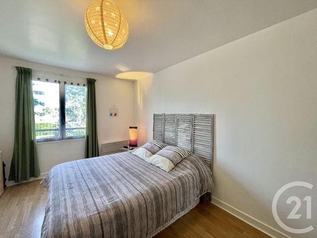 Appartement F3 à vendre - 3 pièces - 79.95 m2 - MOULINS - 03 - AUVERGNE - Century 21 Pierre Immobilier Appartement F3 à vendre - 3 pièces - 79.95 m2 - MOULINS - 03 - AUVERGNE - Century 21 Pierre Immobilier