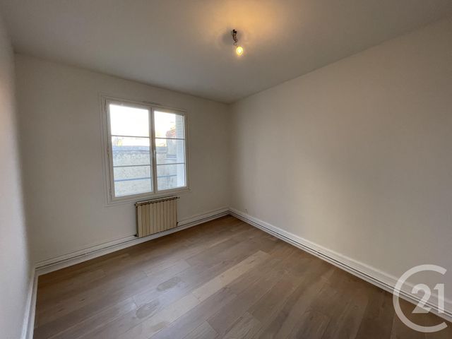 Appartement F2 à louer - 2 pièces - 41.87 m2 - MOULINS - 03 - AUVERGNE - Century 21 Pierre Immobilier Appartement F2 à louer - 2 pièces - 41.87 m2 - MOULINS - 03 - AUVERGNE - Century 21 Pierre Immobilier