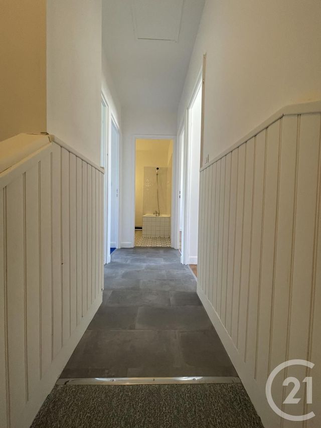maison à vendre - 5 pièces - 92.0 m2 - YZEURE - 03 - AUVERGNE - Century 21 Pierre Immobilier maison à vendre - 5 pièces - 92.0 m2 - YZEURE - 03 - AUVERGNE - Century 21 Pierre Immobilier