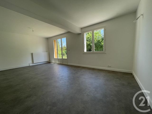 maison à vendre - 5 pièces - 92.0 m2 - YZEURE - 03 - AUVERGNE - Century 21 Pierre Immobilier maison à vendre - 5 pièces - 92.0 m2 - YZEURE - 03 - AUVERGNE - Century 21 Pierre Immobilier