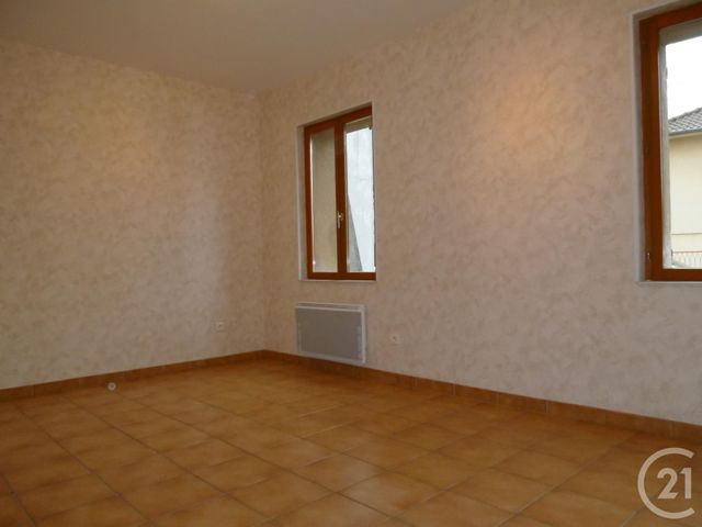 Appartement F1 à louer - 1 pièce - 25.87 m2 - YZEURE - 03 - AUVERGNE - Century 21 Pierre Immobilier Appartement F1 à louer - 1 pièce - 25.87 m2 - YZEURE - 03 - AUVERGNE - Century 21 Pierre Immobilier