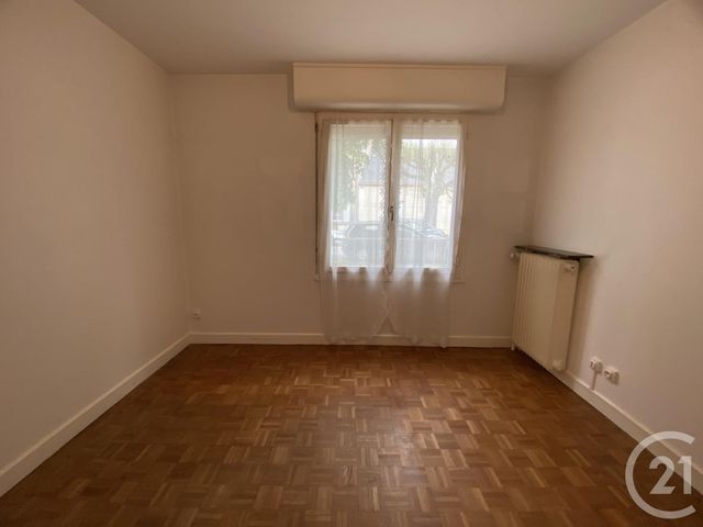 Appartement F2 à louer - 2 pièces - 51.38 m2 - MOULINS - 03 - AUVERGNE - Century 21 Pierre Immobilier Appartement F2 à louer - 2 pièces - 51.38 m2 - MOULINS - 03 - AUVERGNE - Century 21 Pierre Immobilier