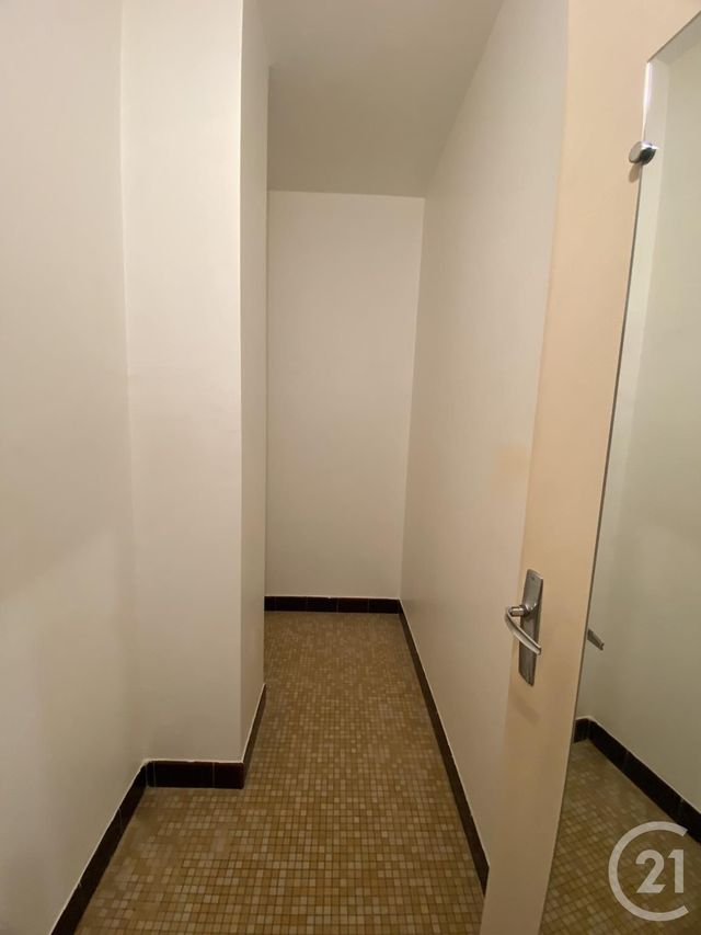 Appartement F2 à louer - 2 pièces - 51.38 m2 - MOULINS - 03 - AUVERGNE - Century 21 Pierre Immobilier Appartement F2 à louer - 2 pièces - 51.38 m2 - MOULINS - 03 - AUVERGNE - Century 21 Pierre Immobilier