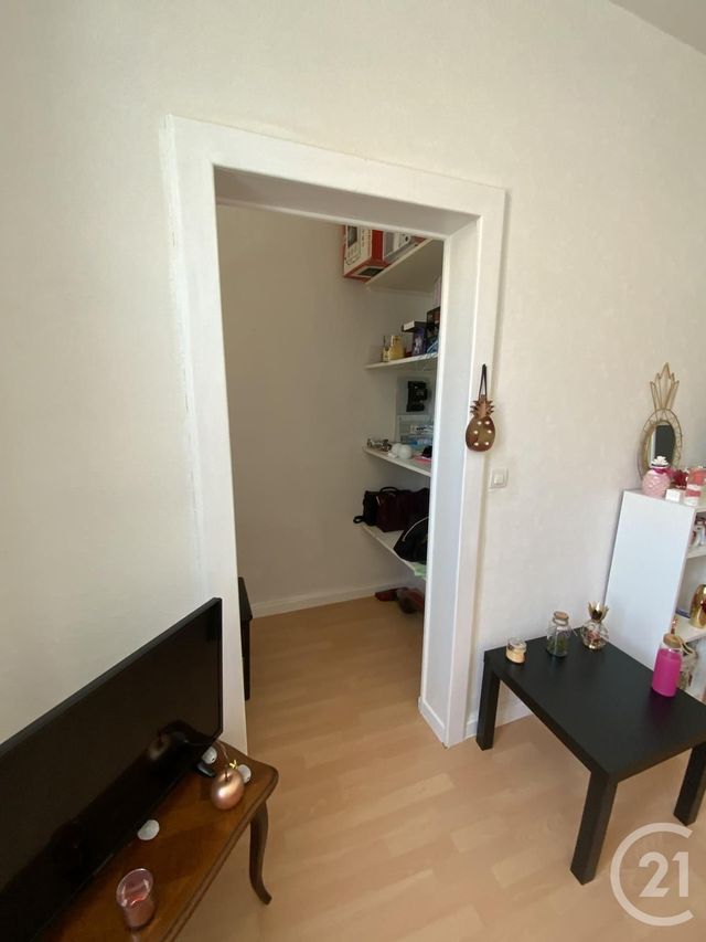 Appartement F1 à louer - 1 pièce - 34.42 m2 - MOULINS - 03 - AUVERGNE - Century 21 Pierre Immobilier Appartement F1 à louer - 1 pièce - 34.42 m2 - MOULINS - 03 - AUVERGNE - Century 21 Pierre Immobilier