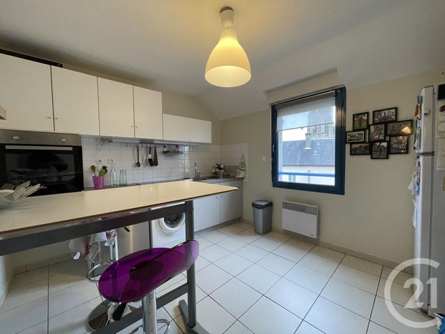Afficher la photo en grand Appartement F4 à louer - 4 pièces - 85.43 m2 - MOULINS - 03 - AUVERGNE - Century 21 Pierre Immobilier