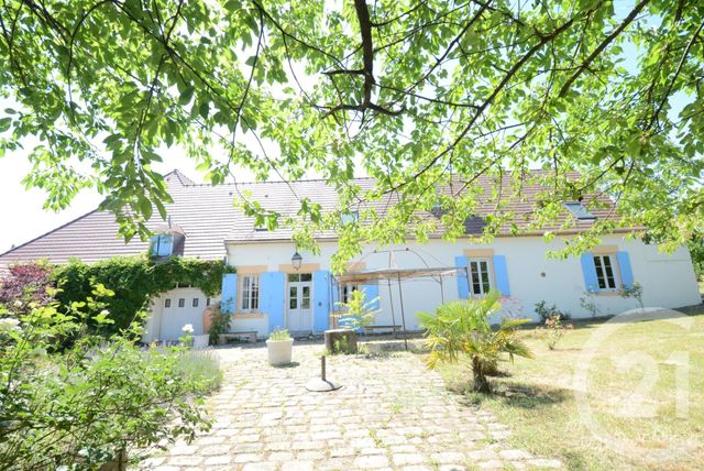 Afficher la photo en grand maison à vendre - 10 pièces - 241.36 m2 - YZEURE - 03 - AUVERGNE - Century 21 Pierre Immobilier