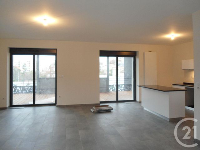 Afficher la photo en grand Appartement F3 à louer - 3 pièces - 97.17 m2 - MOULINS - 03 - AUVERGNE - Century 21 Pierre Immobilier