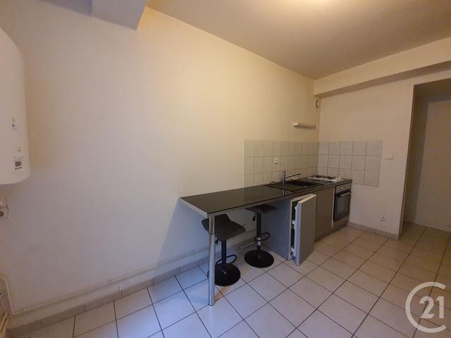 Afficher la photo en grand appartement à louer - 2 pièces - 25.0 m2 - MOULINS - 03 - AUVERGNE - Century 21 Pierre Immobilier