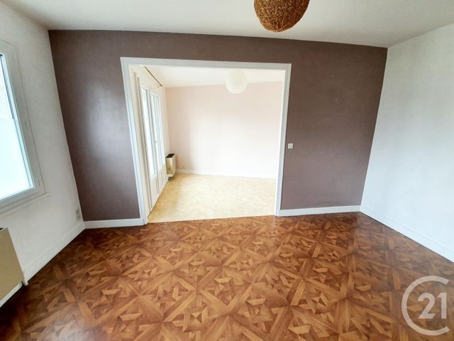 Afficher la photo en grand Appartement F2 à louer - 2 pièces - 37.0 m2 - YZEURE - 03 - AUVERGNE - Century 21 Pierre Immobilier