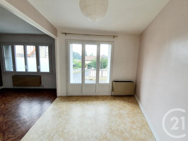 Afficher la photo en grand Appartement F2 à louer - 2 pièces - 37.0 m2 - YZEURE - 03 - AUVERGNE - Century 21 Pierre Immobilier