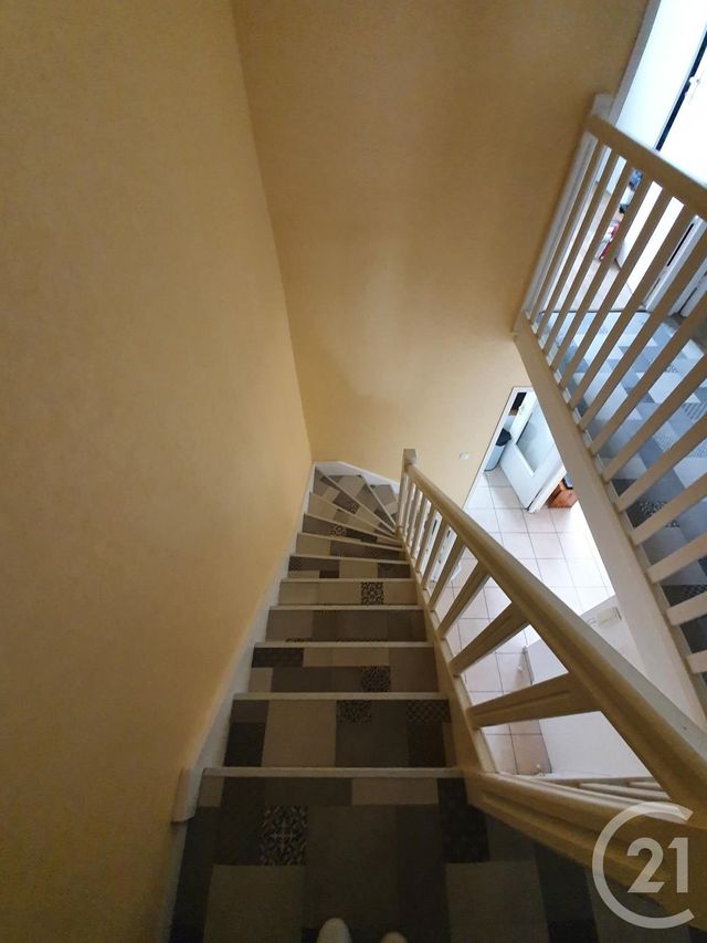 Afficher la photo en grand Appartement F4 à louer - 4 pièces - 124.97 m2 - YZEURE - 03 - AUVERGNE - Century 21 Pierre Immobilier