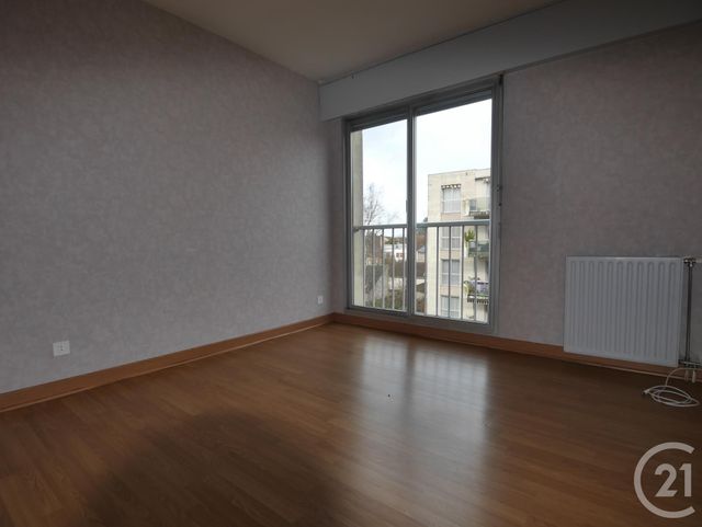 Afficher la photo en grand Appartement F2 à louer - 2 pièces - 47.4 m2 - MOULINS - 03 - AUVERGNE - Century 21 Pierre Immobilier