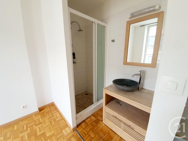 Afficher la photo en grand Appartement à louer - 2 pièces - 43.45 m2 - MOULINS - 03 - AUVERGNE - Century 21 Pierre Immobilier