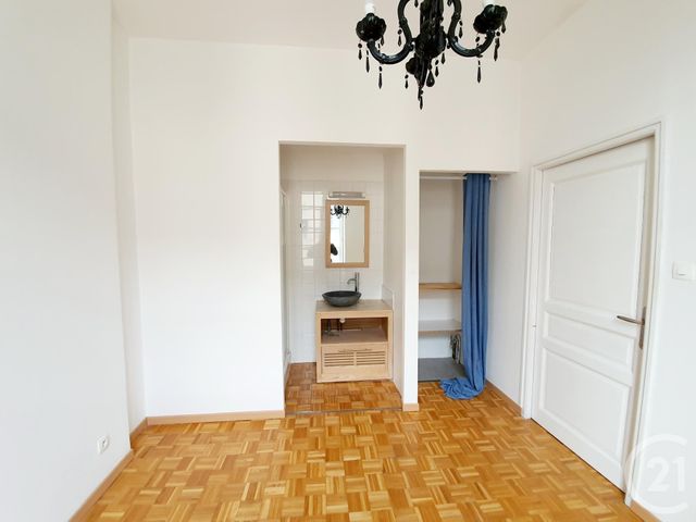 Afficher la photo en grand Appartement à louer - 2 pièces - 43.45 m2 - MOULINS - 03 - AUVERGNE - Century 21 Pierre Immobilier