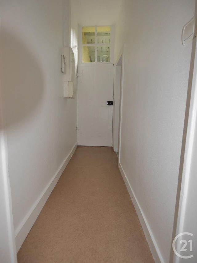 Afficher la photo en grand Appartement F2 à louer - 2 pièces - 48.36 m2 - MOULINS - 03 - AUVERGNE - Century 21 Pierre Immobilier