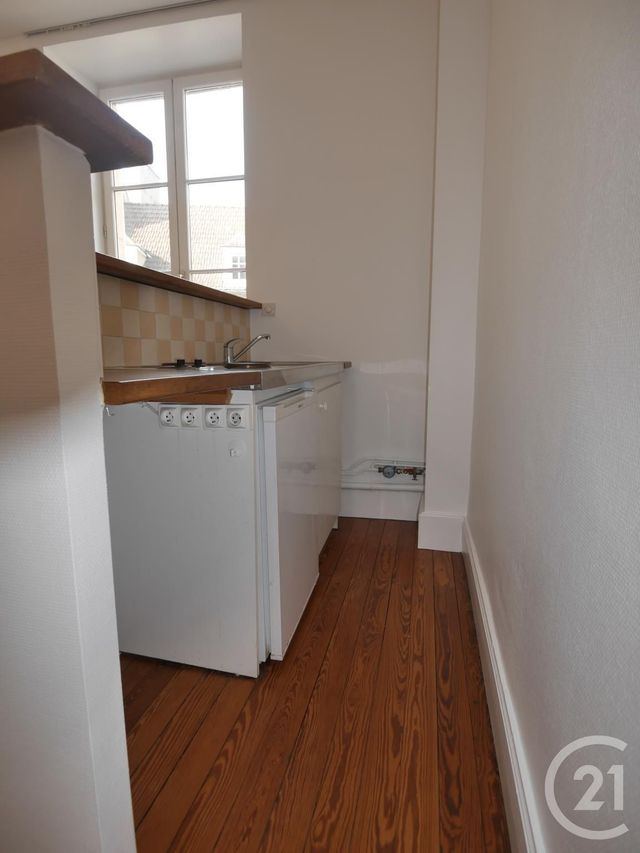 Afficher la photo en grand Appartement F2 à louer - 2 pièces - 48.36 m2 - MOULINS - 03 - AUVERGNE - Century 21 Pierre Immobilier