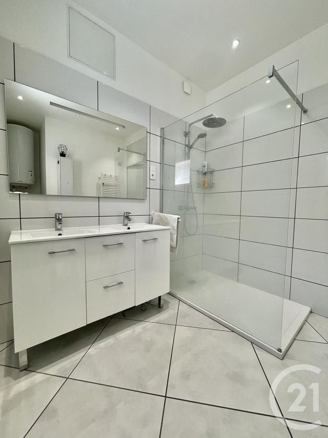 Appartement F3 à vendre - 3 pièces - 90.02 m2 - MOULINS - 03 - AUVERGNE - Century 21 Pierre Immobilier