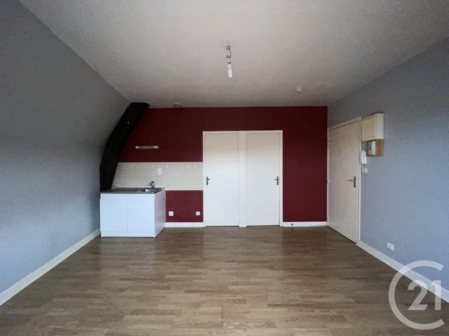 Appartement F1 à louer - 1 pièce - 26.25 m2 - ST POURCAIN SUR SIOULE - 03 - AUVERGNE - Century 21 Pierre Immobilier