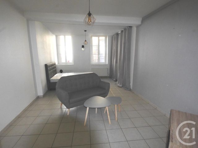 Appartement F1 à louer - 1 pièce - 34.0 m2 - MOULINS - 03 - AUVERGNE - Century 21 Pierre Immobilier