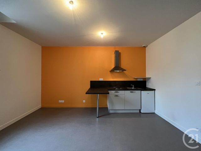 Appartement F1 à louer - 1 pièce - 26.35 m2 - MOULINS - 03 - AUVERGNE - Century 21 Pierre Immobilier