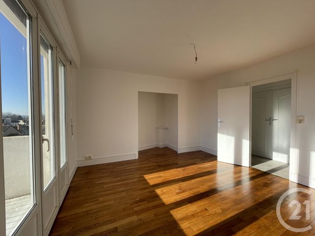 Appartement F3 à louer - 3 pièces - 60.2 m2 - MOULINS - 03 - AUVERGNE - Century 21 Pierre Immobilier