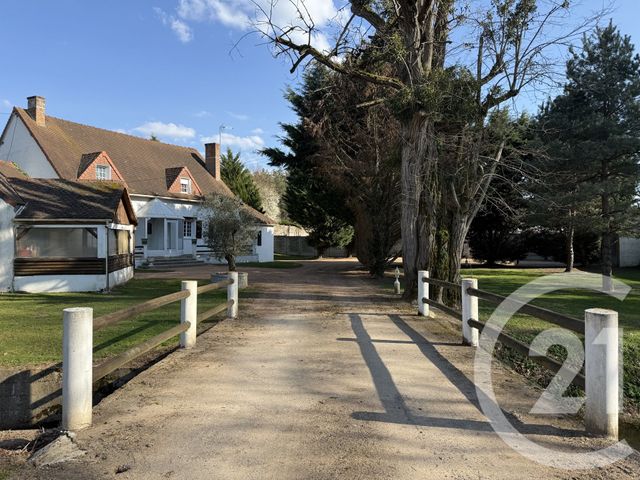 maison à vendre - 5 pièces - 216.77 m2 - VILLENEUVE SUR ALLIER - 03 - AUVERGNE - Century 21 Pierre Immobilier