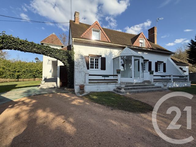 maison à vendre - 5 pièces - 216.77 m2 - VILLENEUVE SUR ALLIER - 03 - AUVERGNE - Century 21 Pierre Immobilier