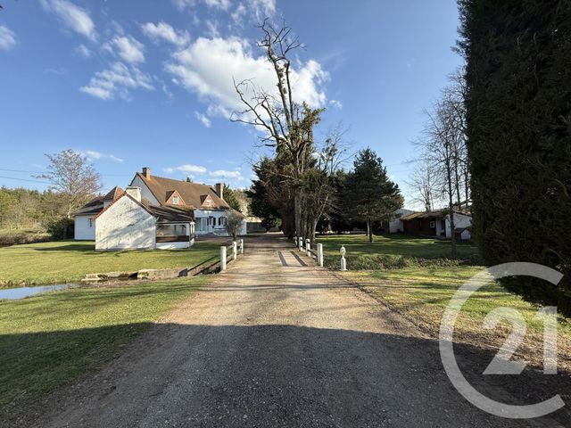 maison à vendre - 5 pièces - 216.77 m2 - VILLENEUVE SUR ALLIER - 03 - AUVERGNE - Century 21 Pierre Immobilier