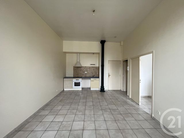 Appartement F2 à louer - 2 pièces - 46.85 m2 - MOULINS - 03 - AUVERGNE - Century 21 Pierre Immobilier