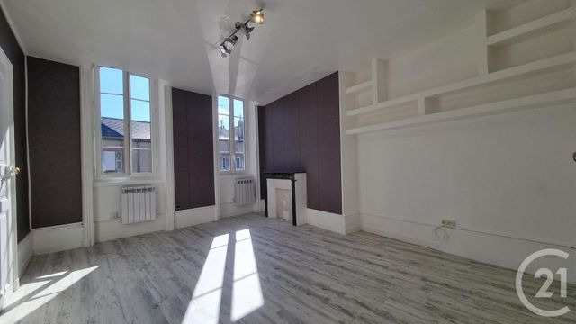 Appartement F2 à vendre - 2 pièces - 56.83 m2 - MOULINS - 03 - AUVERGNE - Century 21 Pierre Immobilier