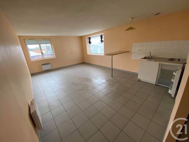 Studio à louer - 1 pièce - 35.15 m2 - YZEURE - 03 - AUVERGNE - Century 21 Pierre Immobilier