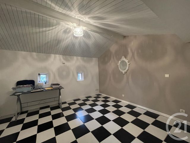 Afficher la photo en grand maison à vendre - 10 pièces - 339.0 m2 - YZEURE - 03 - AUVERGNE - Century 21 Pierre Immobilier