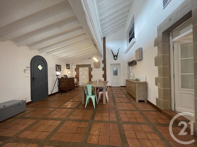 Afficher la photo en grand maison à vendre - 10 pièces - 339.0 m2 - YZEURE - 03 - AUVERGNE - Century 21 Pierre Immobilier