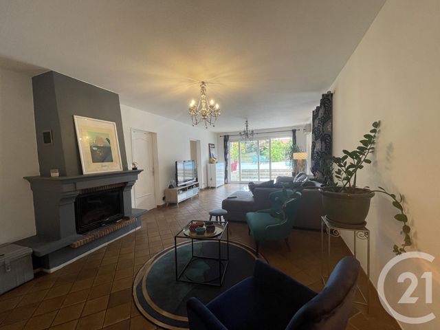 Afficher la photo en grand maison à vendre - 10 pièces - 339.0 m2 - YZEURE - 03 - AUVERGNE - Century 21 Pierre Immobilier