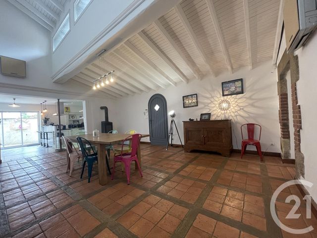 Afficher la photo en grand maison à vendre - 10 pièces - 339.0 m2 - YZEURE - 03 - AUVERGNE - Century 21 Pierre Immobilier