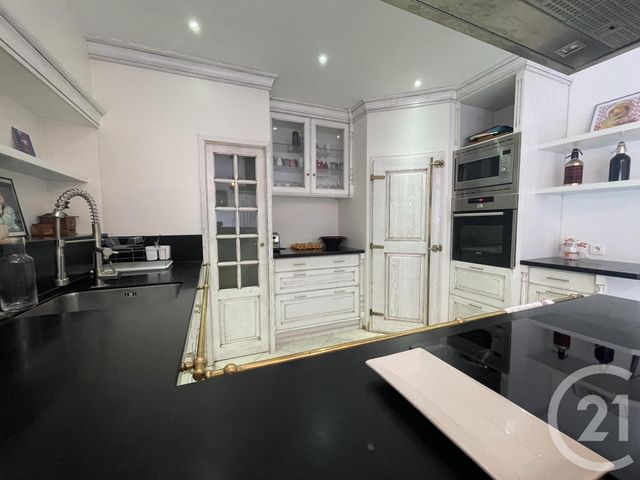 Afficher la photo en grand maison à vendre - 10 pièces - 339.0 m2 - YZEURE - 03 - AUVERGNE - Century 21 Pierre Immobilier