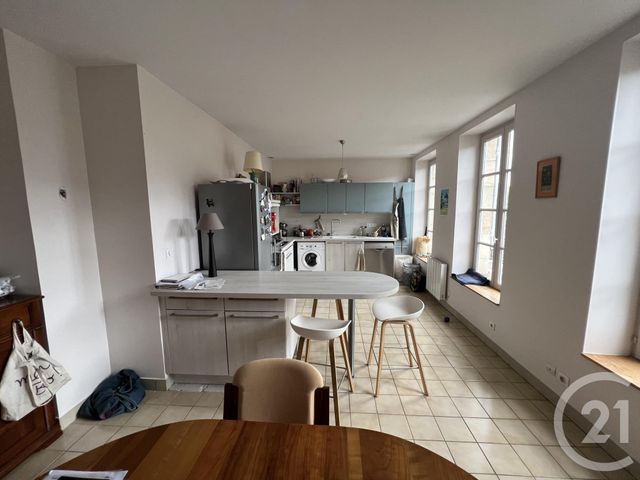 Appartement F3 à louer - 3 pièces - 112.0 m2 - MOULINS - 03 - AUVERGNE - Century 21 Pierre Immobilier